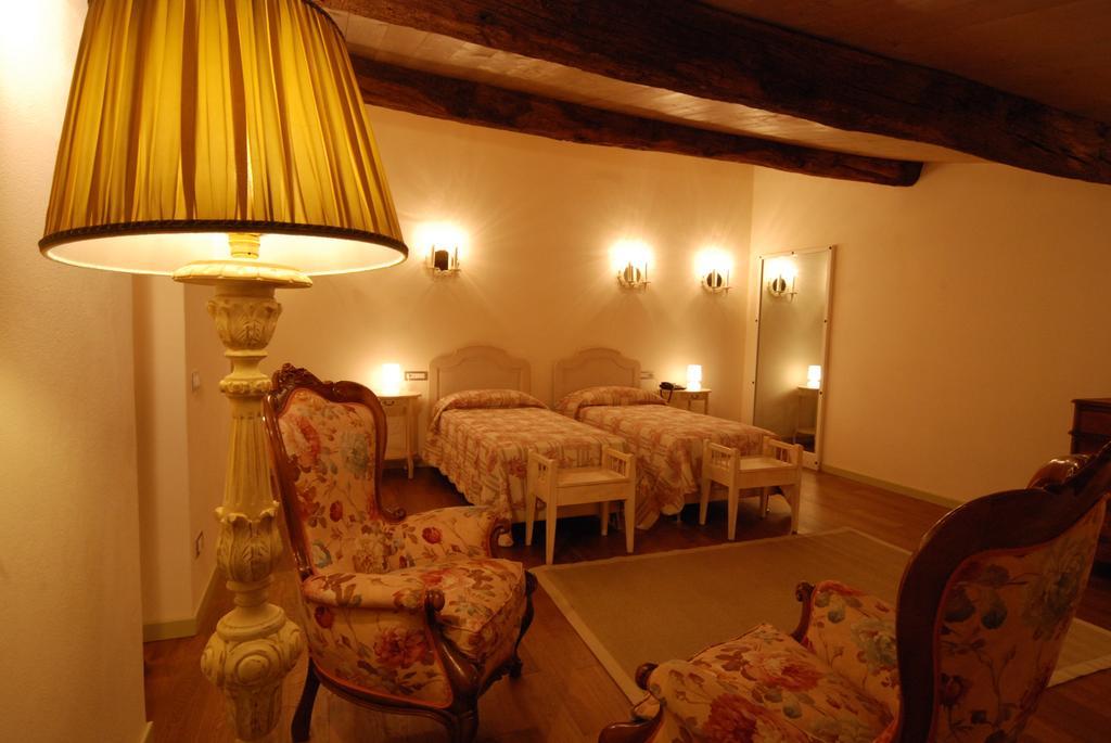 Locanda Del Re Guerriero San Pietro in Cerro Rom bilde
