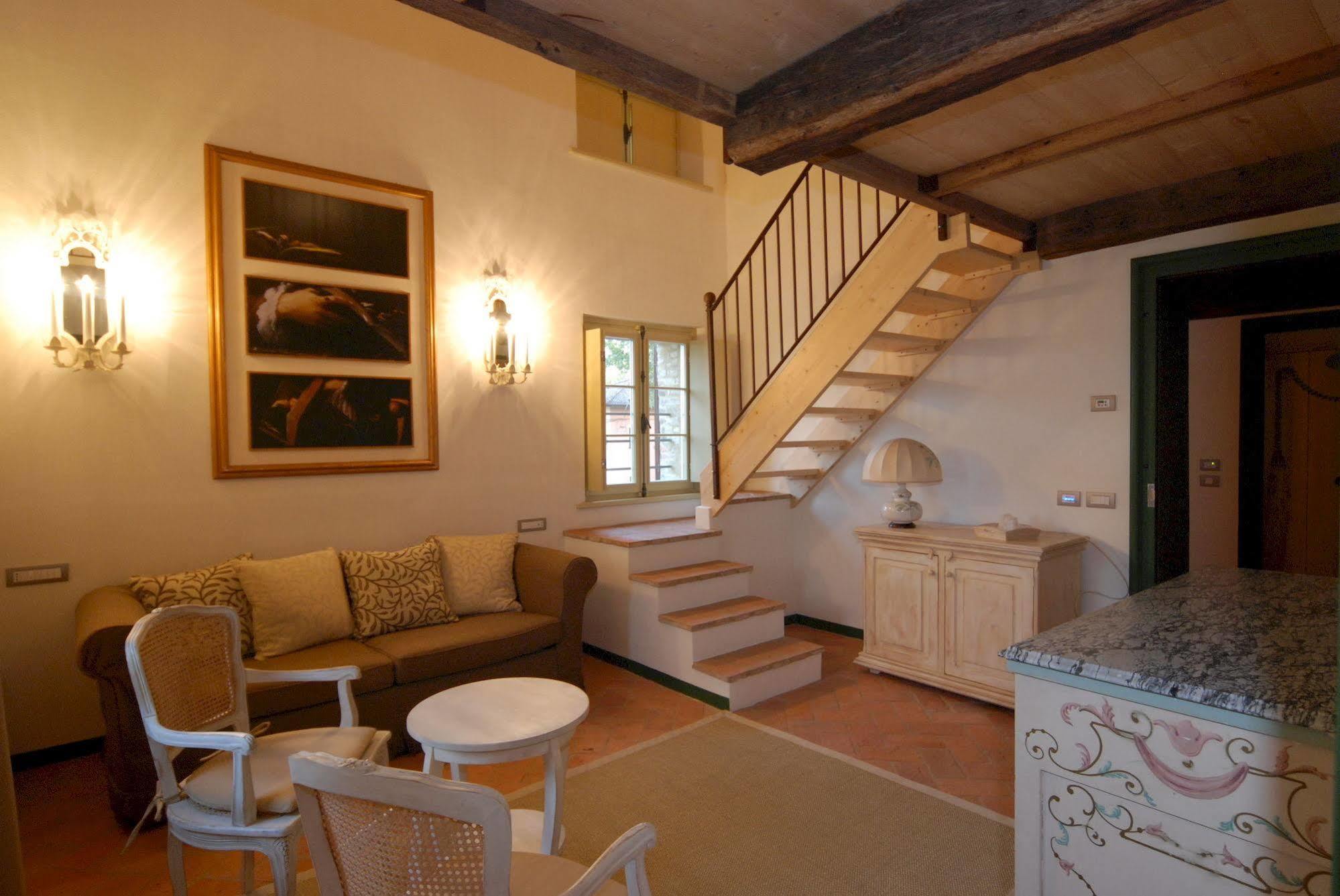 Locanda Del Re Guerriero San Pietro in Cerro Eksteriør bilde