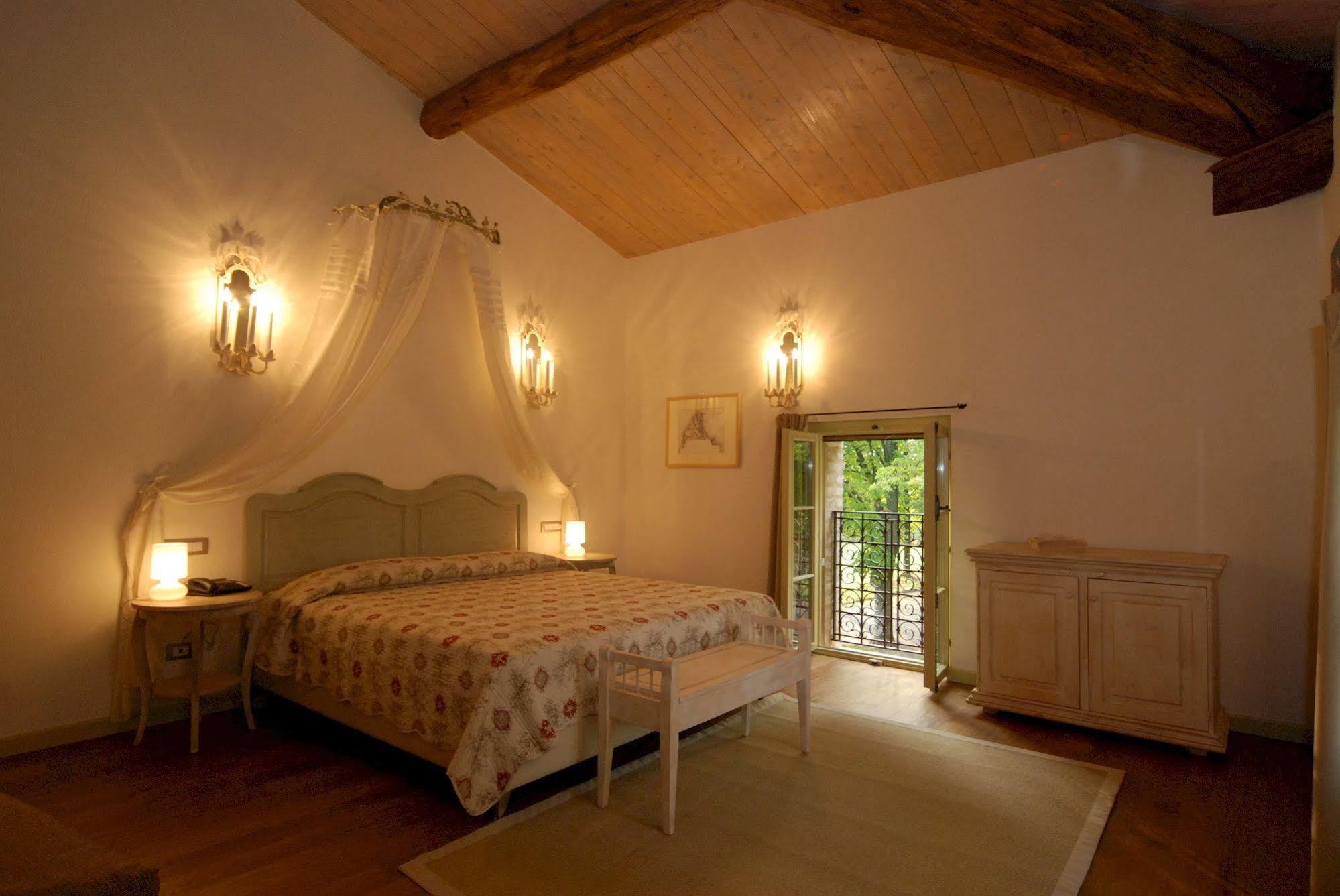 Locanda Del Re Guerriero San Pietro in Cerro Eksteriør bilde