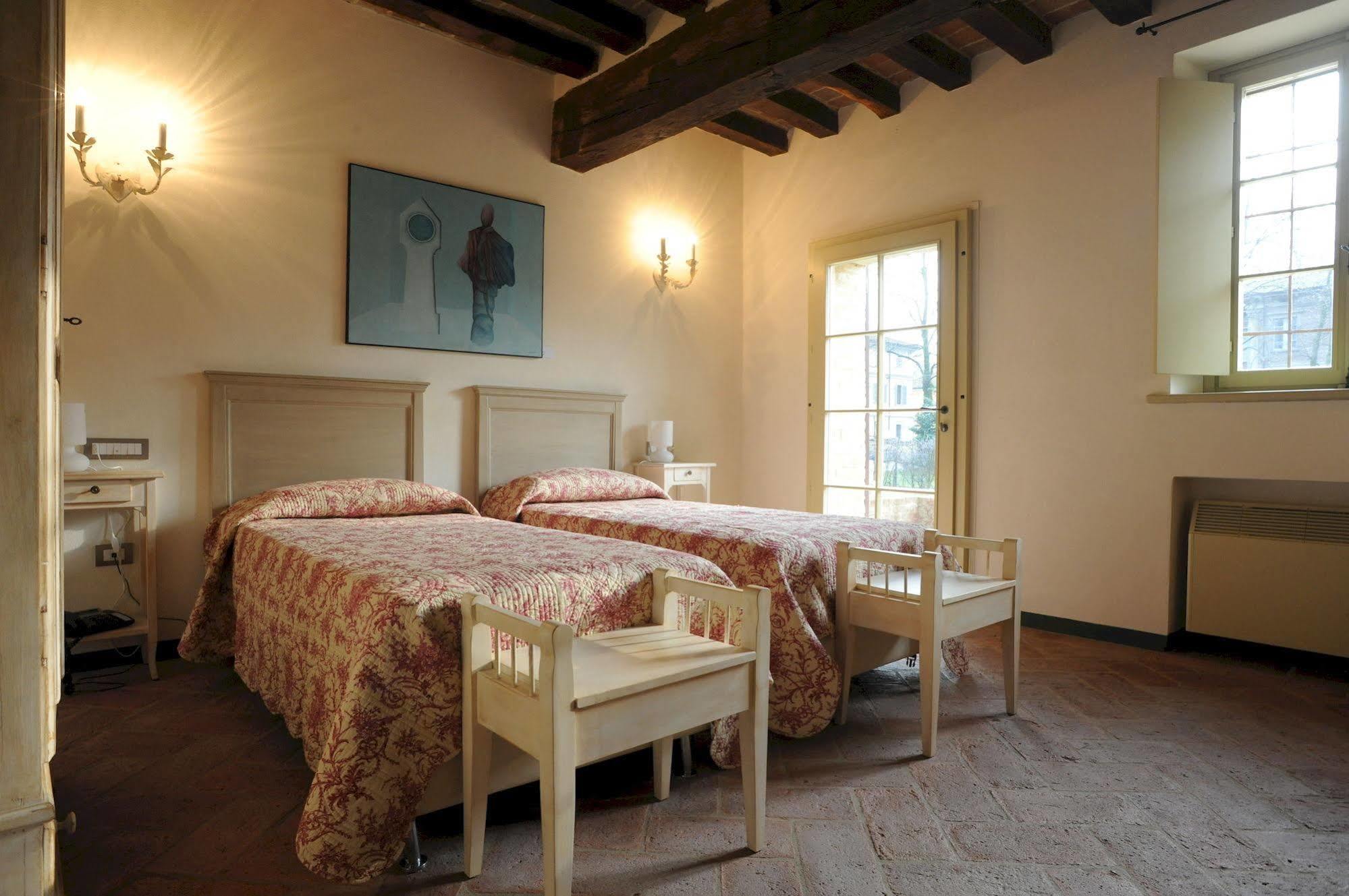 Locanda Del Re Guerriero San Pietro in Cerro Eksteriør bilde