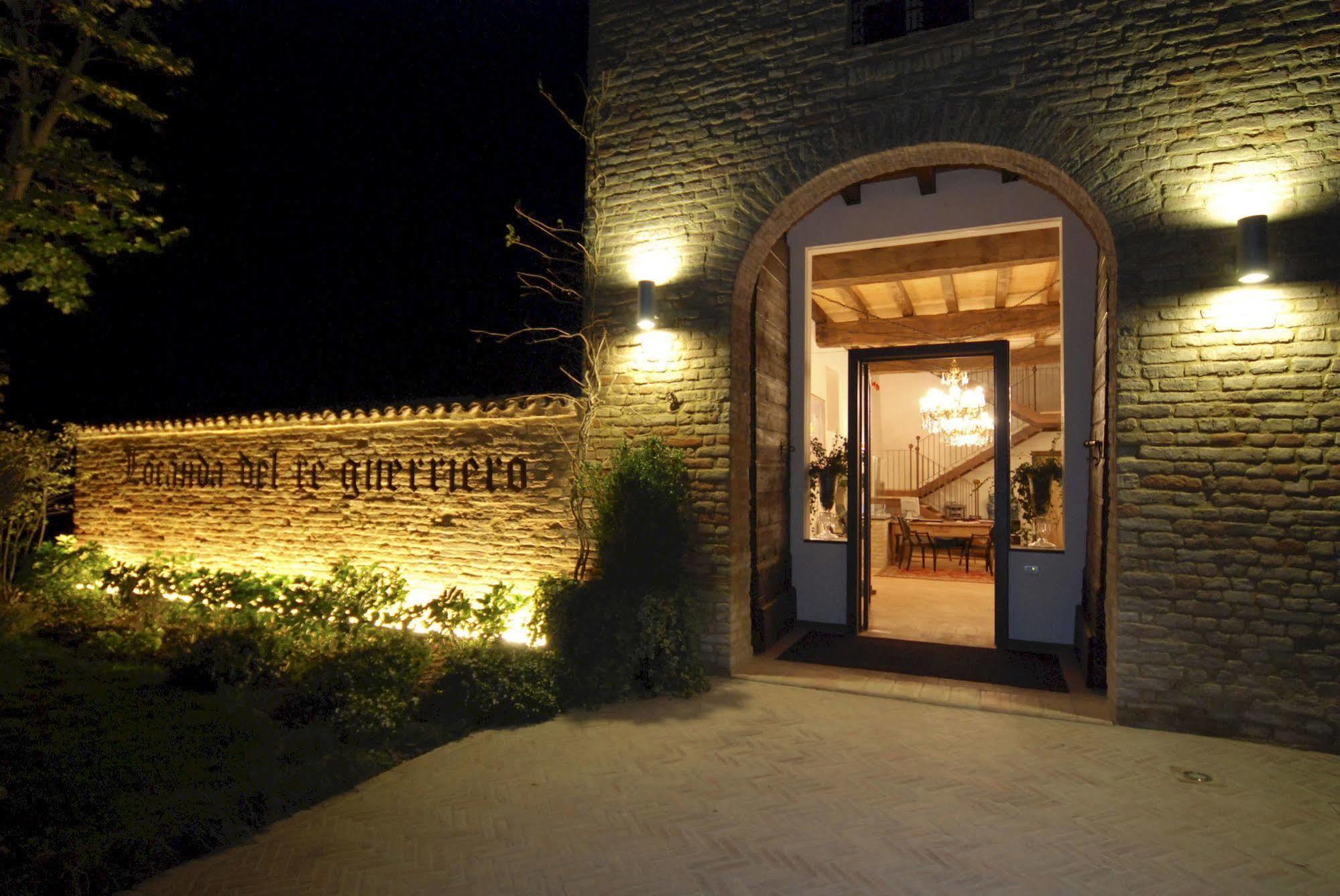 Locanda Del Re Guerriero San Pietro in Cerro Eksteriør bilde